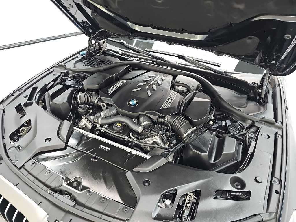 BMW 5시리즈 5시리즈 (G30) M550i xDrive 이미지 5