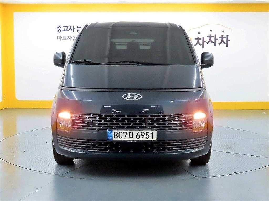 현대 스타리아 2WD 디젤 카고 스마트 5인승 이미지 1