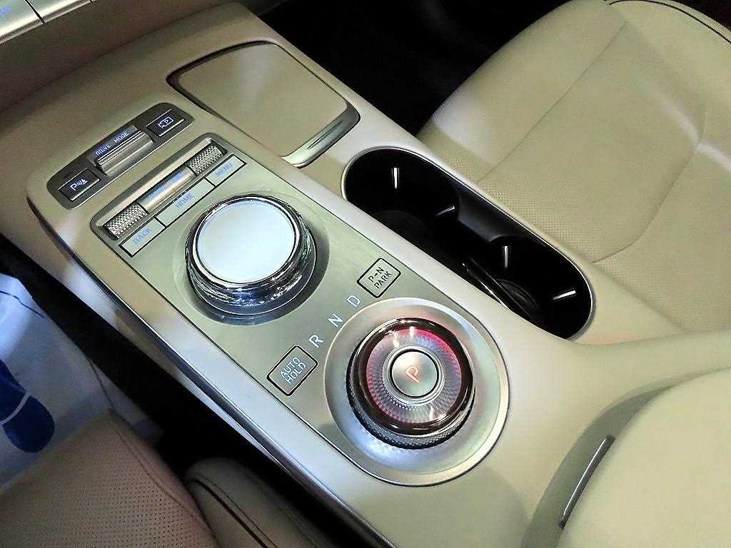 제네시스 GV70 2.5T 가솔린 2WD 이미지 12