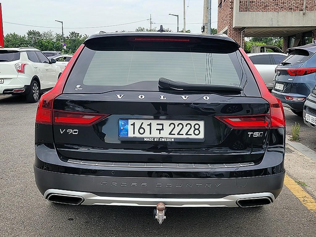 볼보 V90 V90 크로스컨트리 T5 AWD 이미지 3