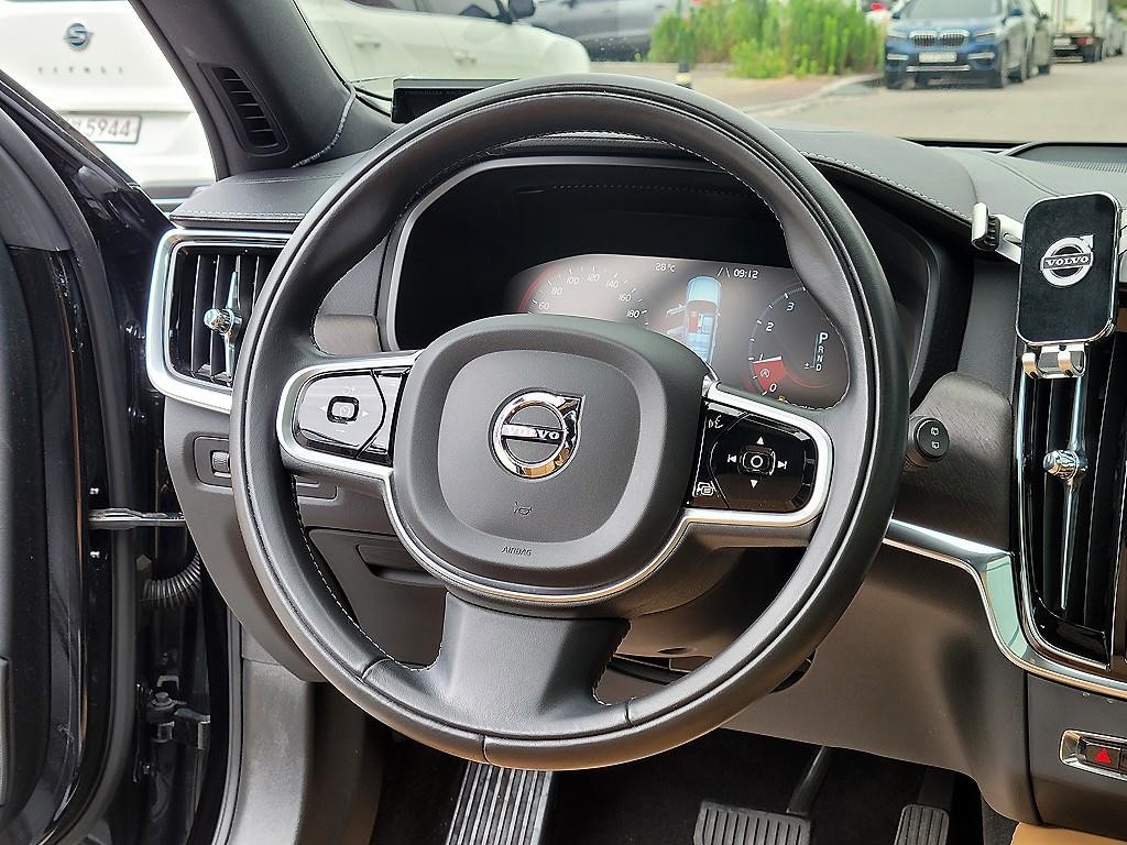 볼보 V90 V90 크로스컨트리 T5 AWD 이미지 8