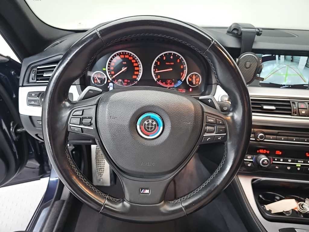 BMW 5시리즈 5시리즈 (F10) 550i xDrive 이미지 9