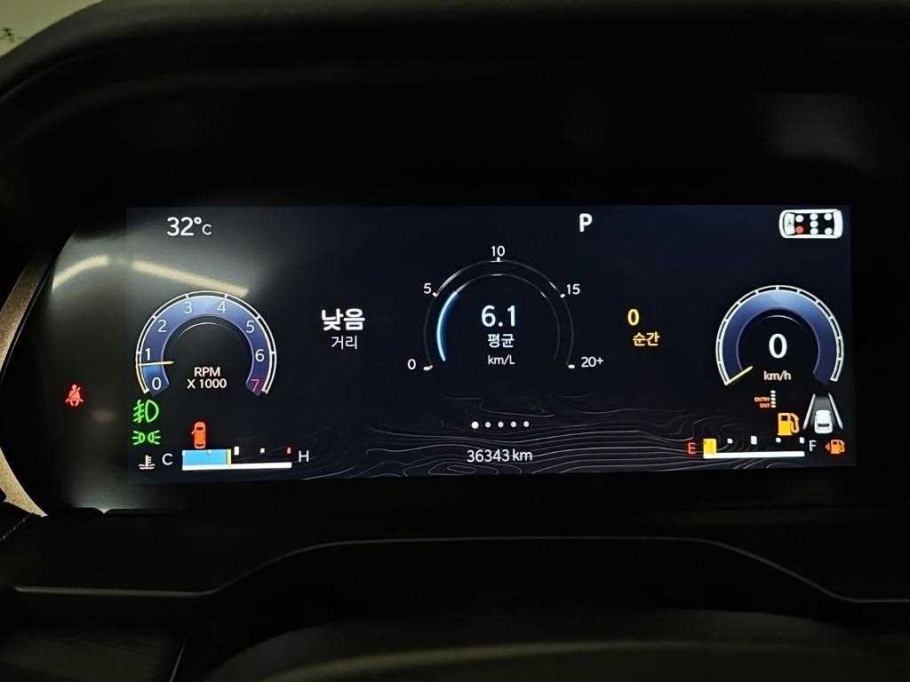 지프 체로키 그랜드 체로키(WL) 3.6 L 오버랜드 이미지 6