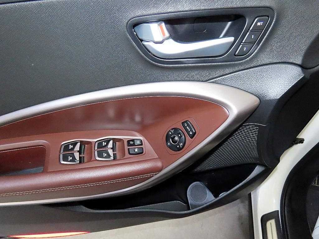 현대 맥스크루즈 더뉴맥스크루즈 E-VGT R2.2 4WD 파이니스트에디션 이미지 13