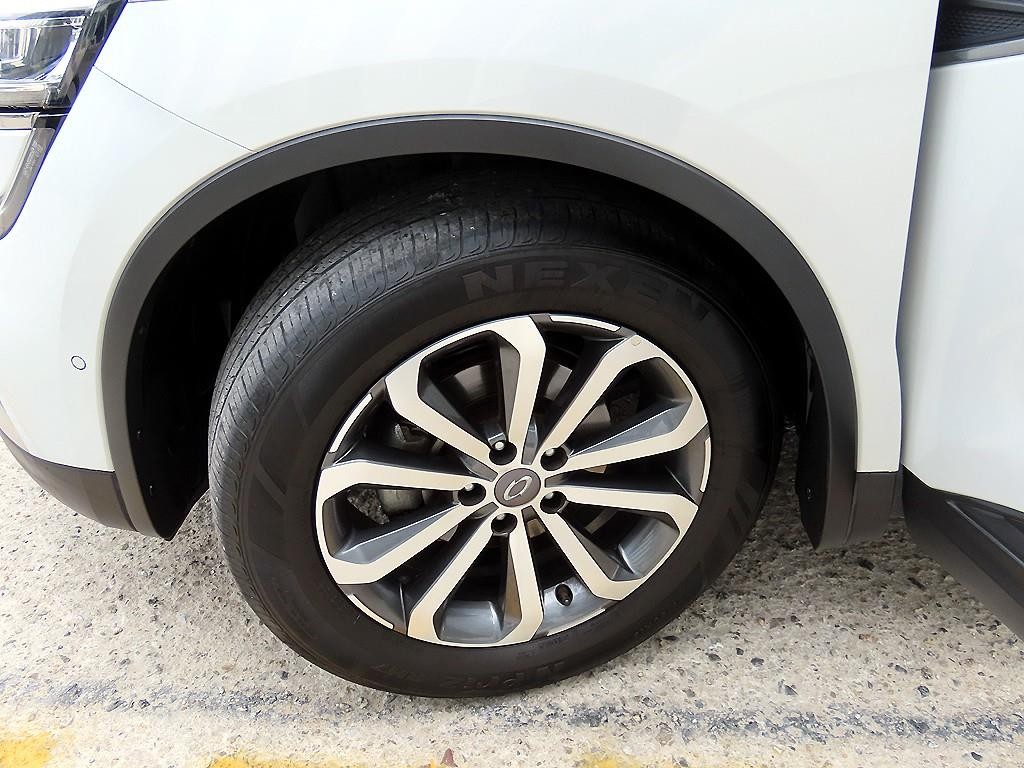 르노코리아(삼성) QM6 더뉴QM6 2.0 LPe LE 시그니처 2WD 이미지 20