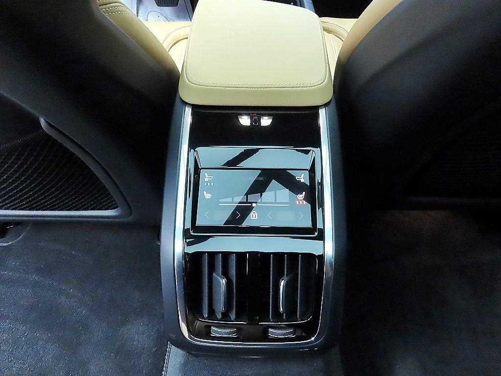 볼보 S90 B5 얼티메이트 브라이트 이미지 17