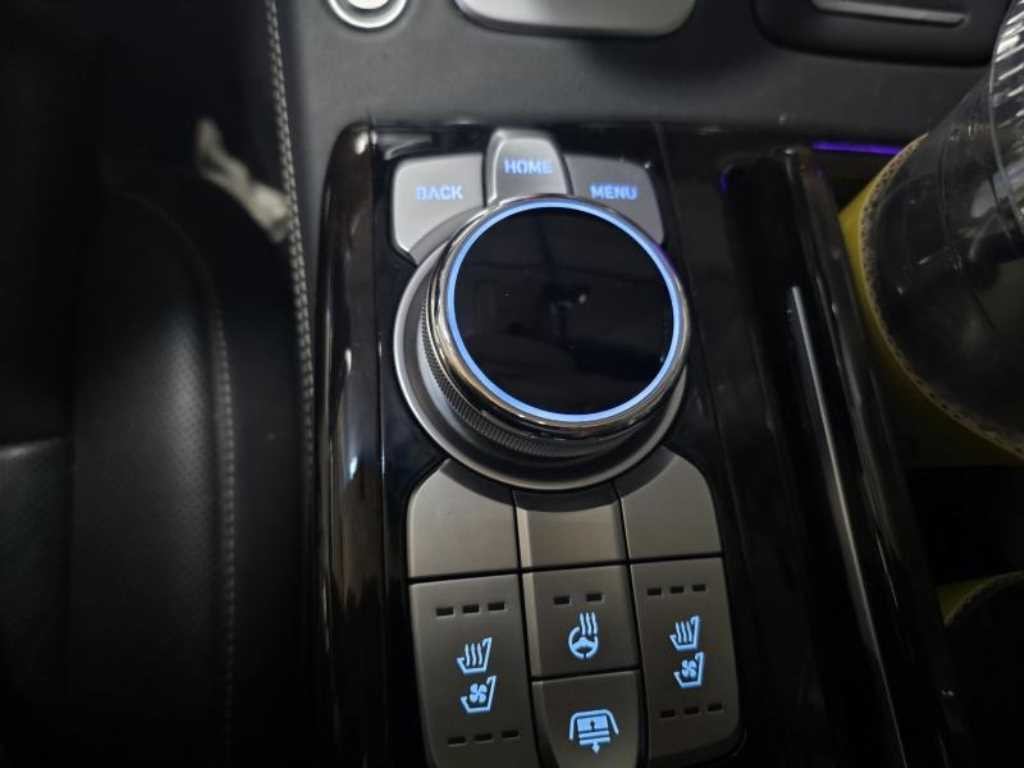 제네시스 G90 3.8 GDI AWD 프리미엄 럭셔리 이미지 11