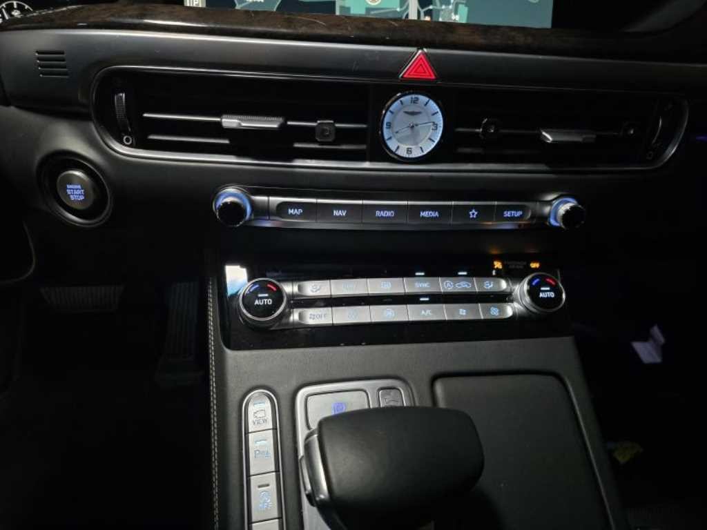 제네시스 G90 3.8 GDI AWD 프리미엄 럭셔리 이미지 15