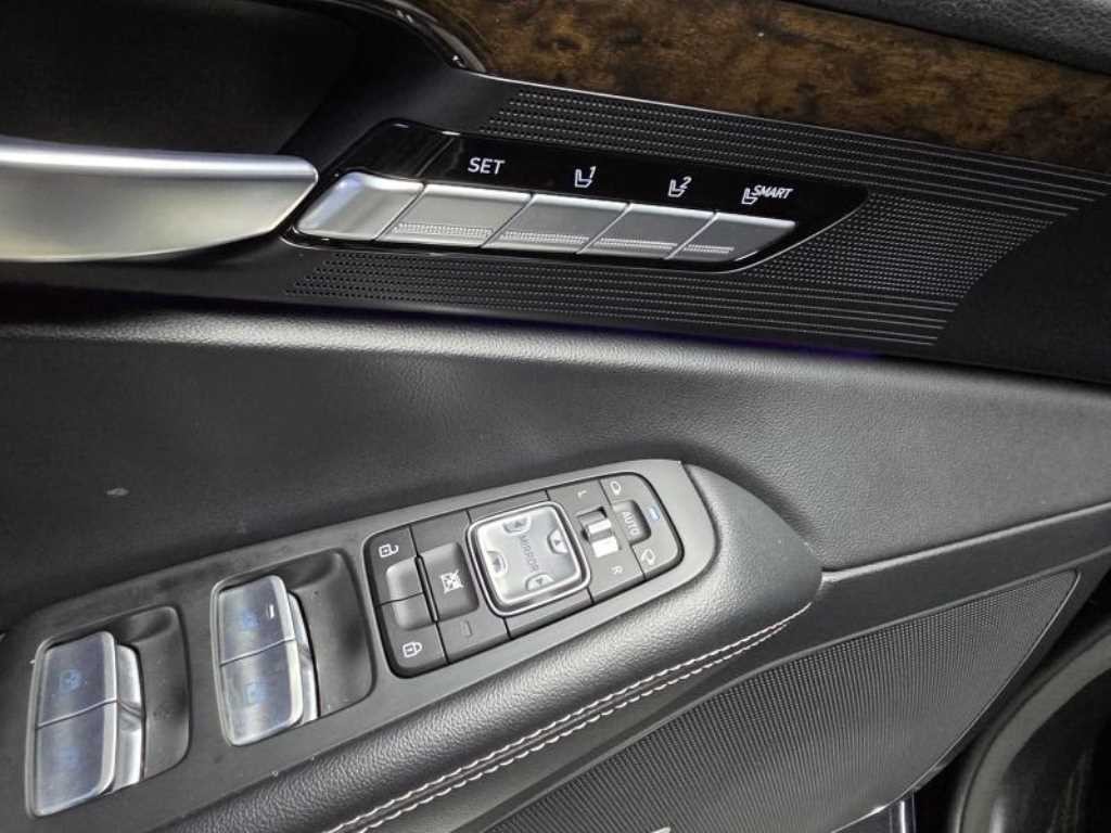 제네시스 G90 3.8 GDI AWD 프리미엄 럭셔리 이미지 16