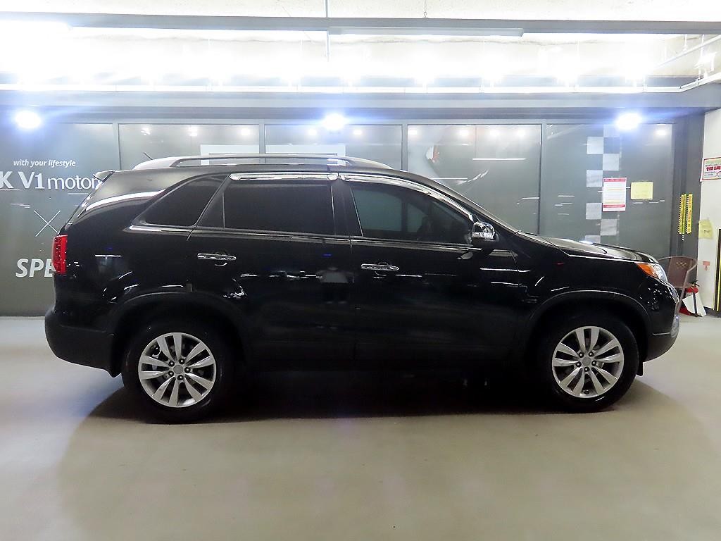 기아 쏘렌토 쏘렌토 R 디젤 2WD 2.0 TLX 프리미엄 이미지 3