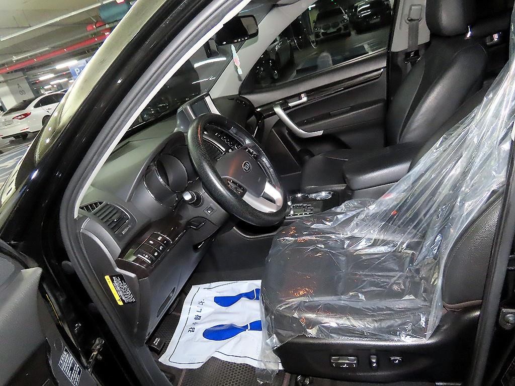 기아 쏘렌토 쏘렌토 R 디젤 2WD 2.0 TLX 프리미엄 이미지 6