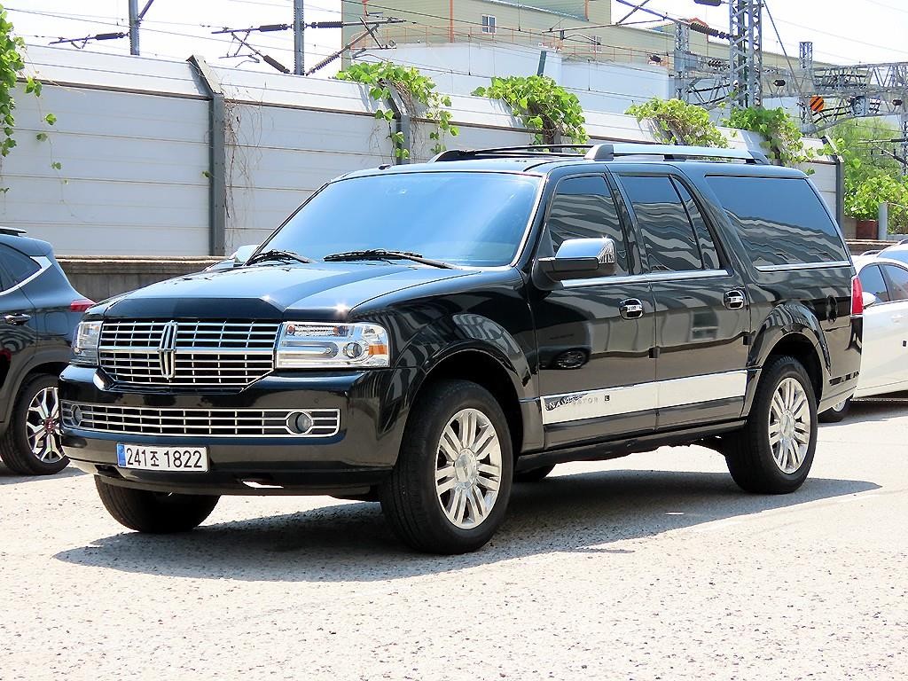 링컨 네비게이터 5.4L V8 이미지 2
