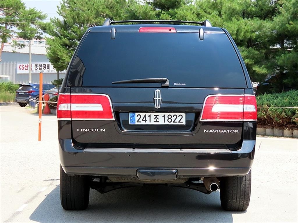 링컨 네비게이터 5.4L V8 이미지 4