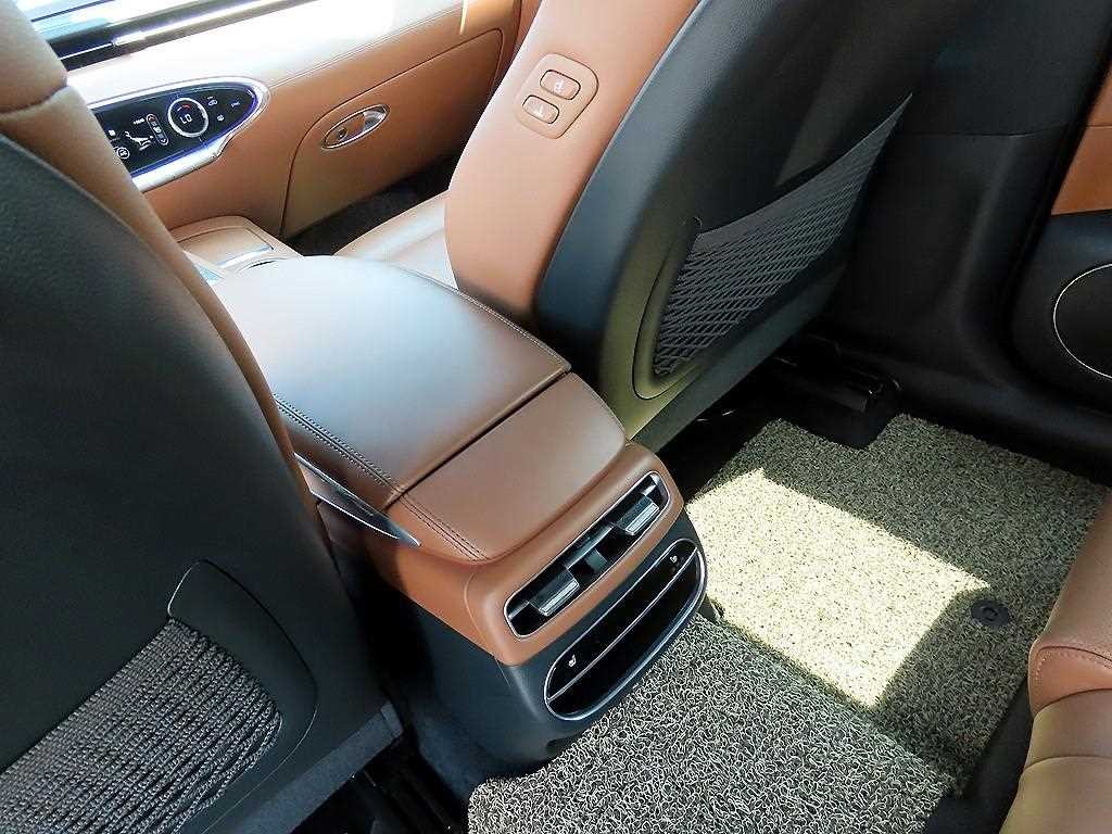 제네시스 GV70 2.5T 가솔린 2WD 이미지 15
