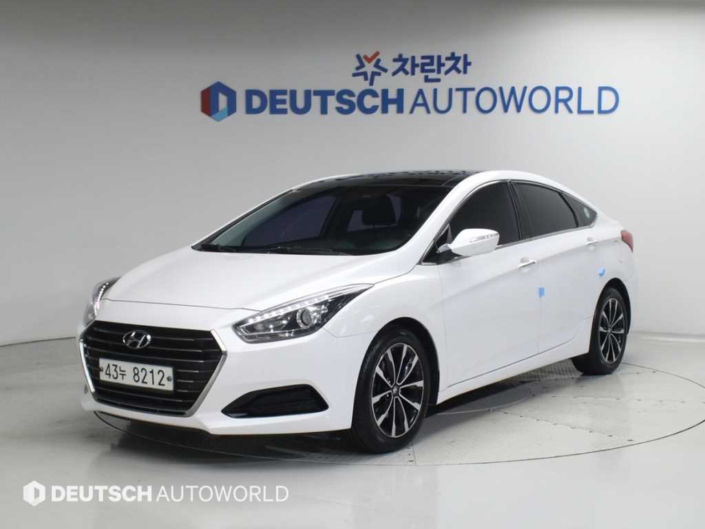 현대 i40 더뉴i40Saloon 1.7 VGT PYL 이미지 1