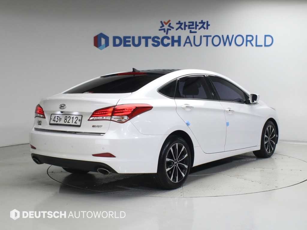 현대 i40 더뉴i40Saloon 1.7 VGT PYL 이미지 2
