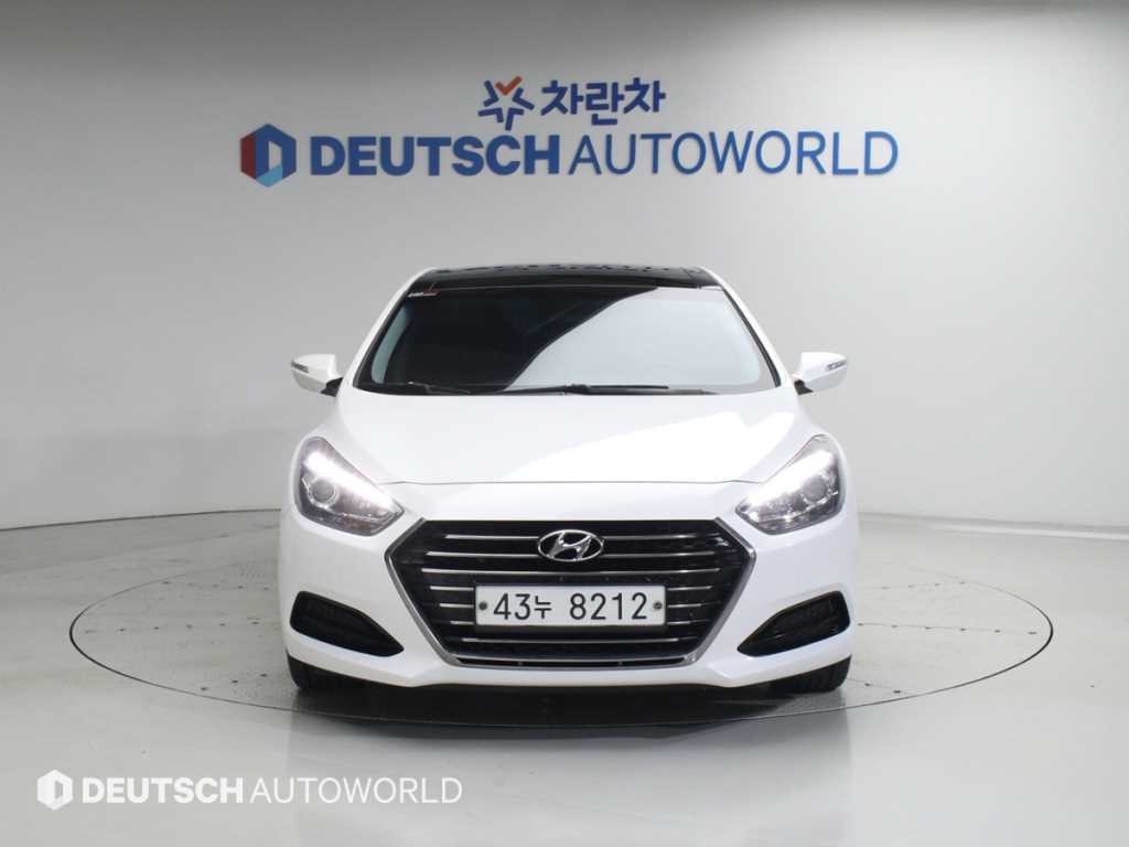 현대 i40 더뉴i40Saloon 1.7 VGT PYL 이미지 3