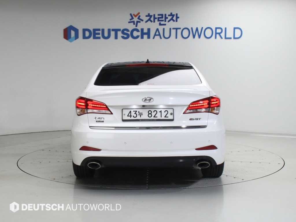 현대 i40 더뉴i40Saloon 1.7 VGT PYL 이미지 4