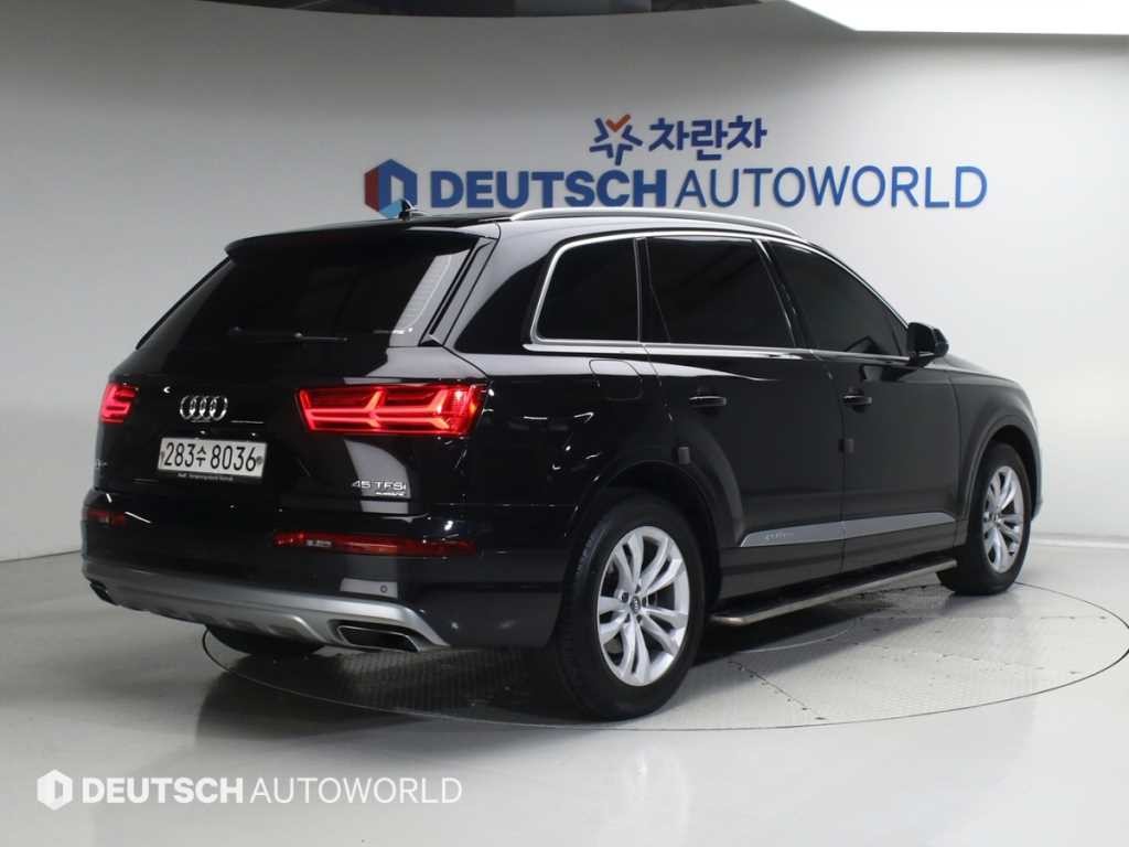 아우디 Q7 Q7 (4M) 45 TFSI 콰트로 이미지 2