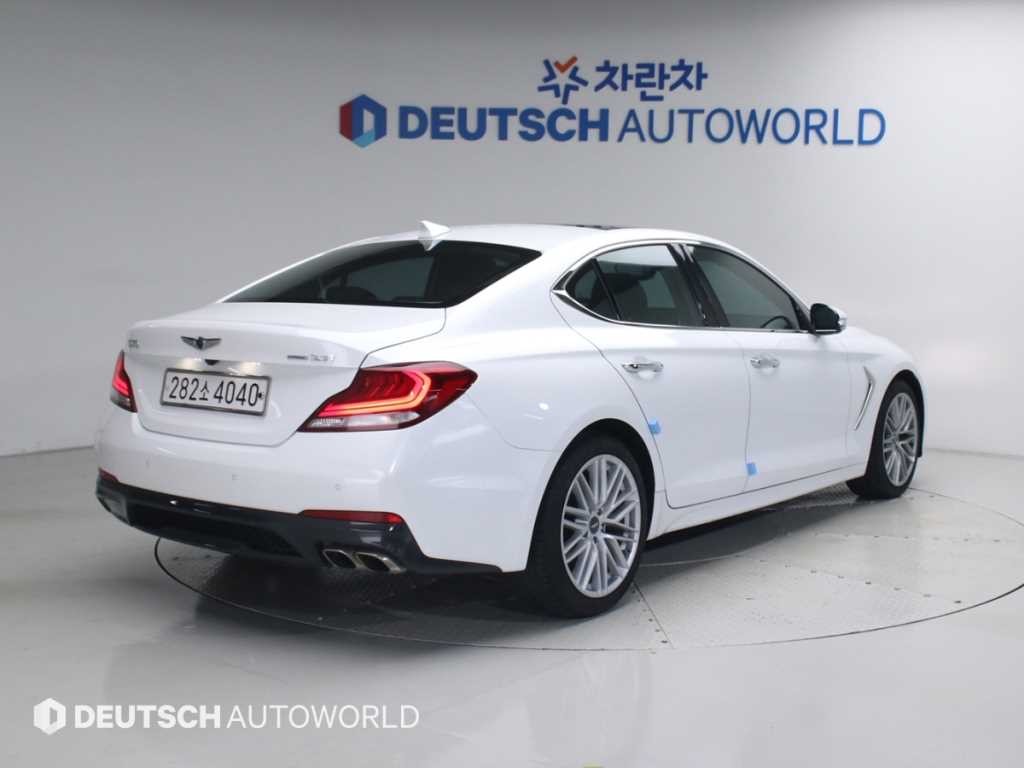 제네시스 G70 2.0T 엘리트 이미지 2