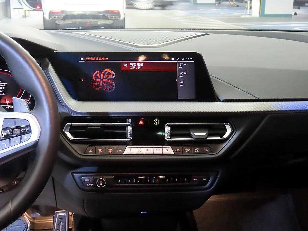 BMW 1시리즈 1시리즈 (F40) 120i M 스포츠 이미지 11
