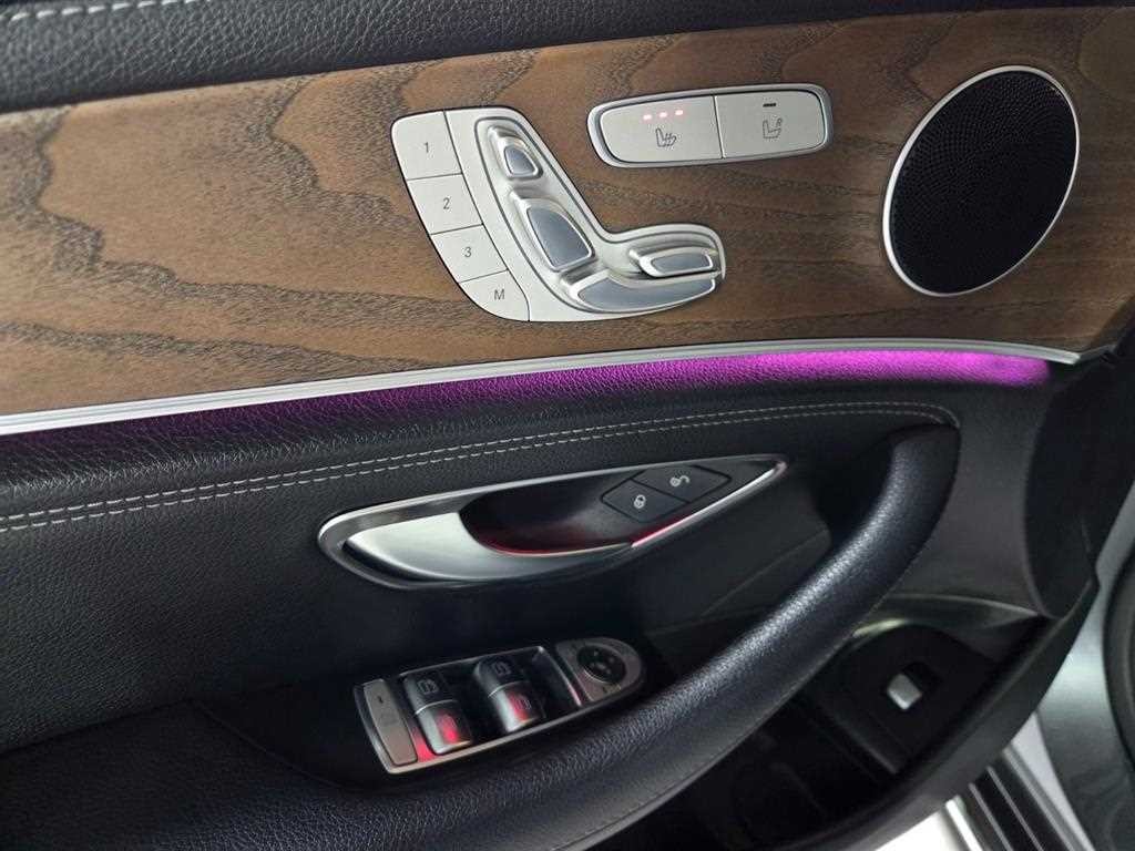 벤츠 E 클래스 E-클래스 W213 E220d 익스클루시브 이미지 10