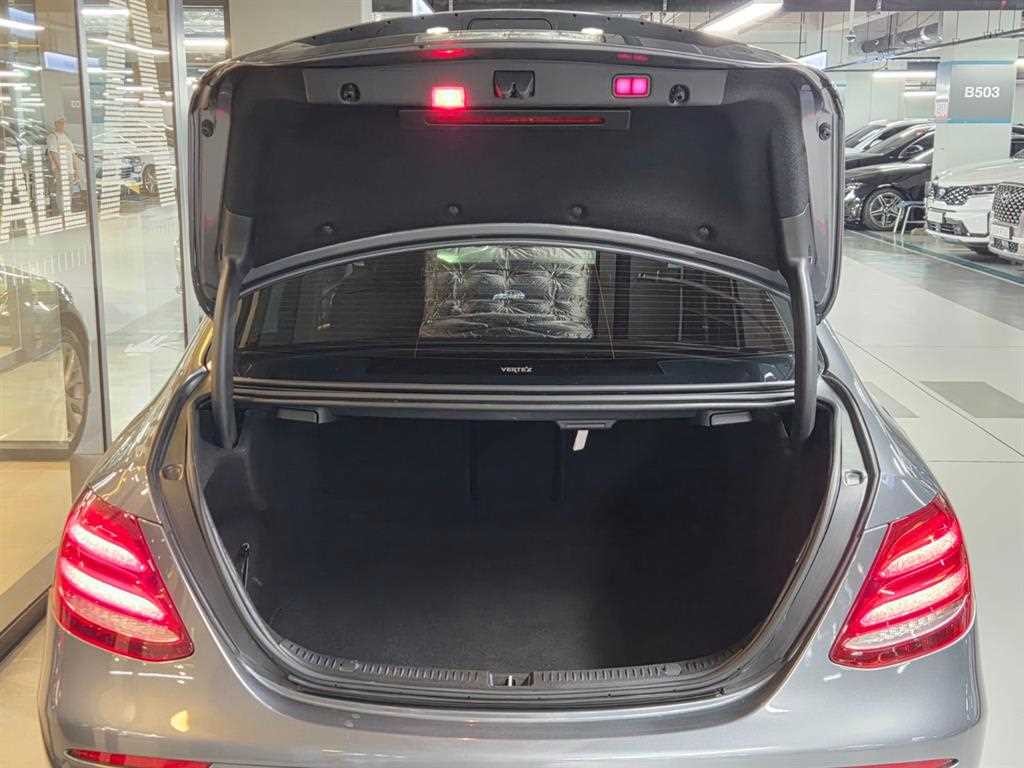 벤츠 E 클래스 E-클래스 W213 E220d 익스클루시브 이미지 5