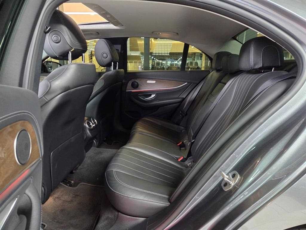 벤츠 E 클래스 E-클래스 W213 E220d 익스클루시브 이미지 8