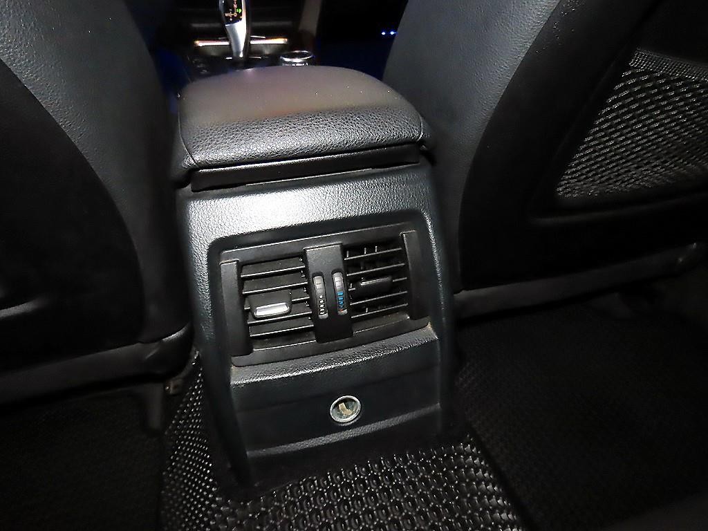 BMW 3시리즈 3시리즈 (F30) 320d 이미지 16