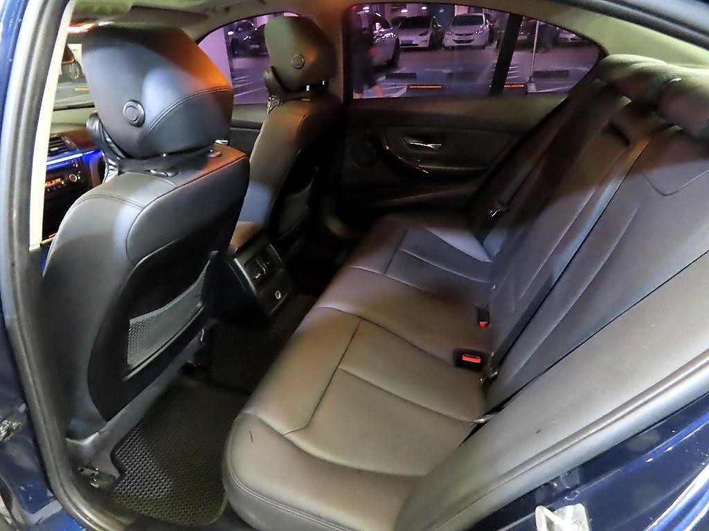 BMW 3시리즈 3시리즈 (F30) 320d 이미지 7