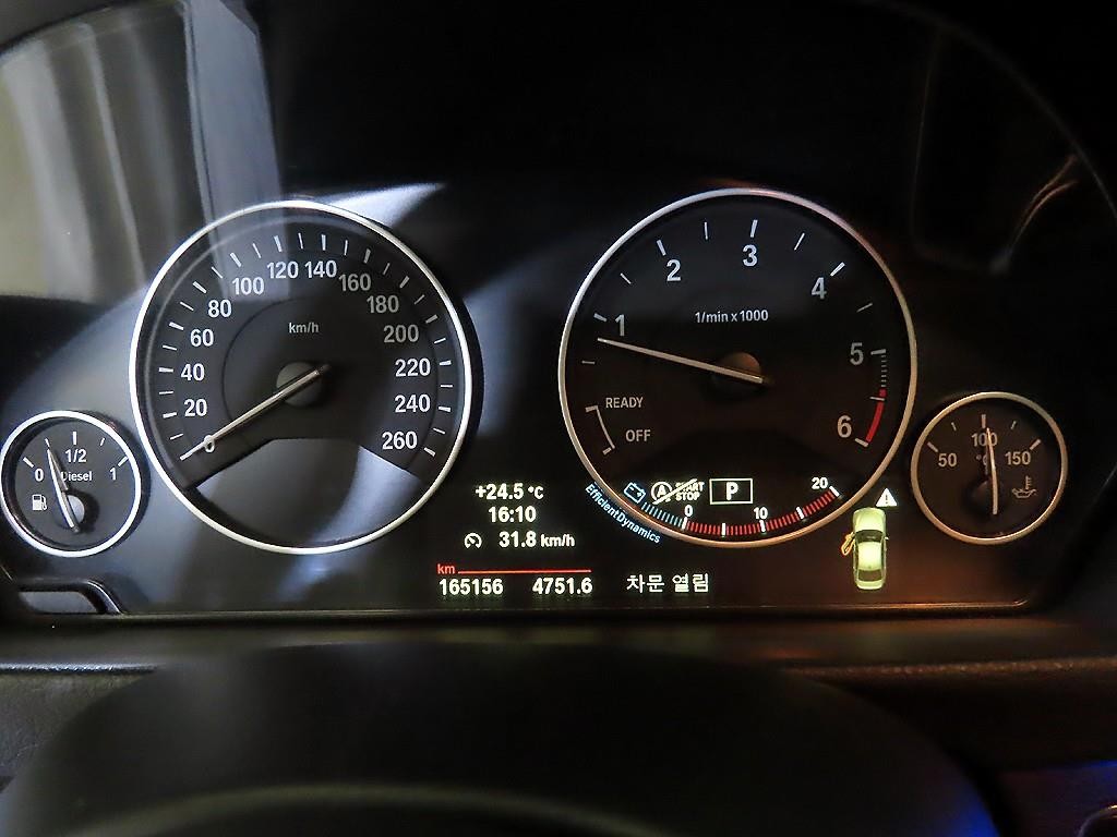BMW 3시리즈 3시리즈 (F30) 320d 이미지 9