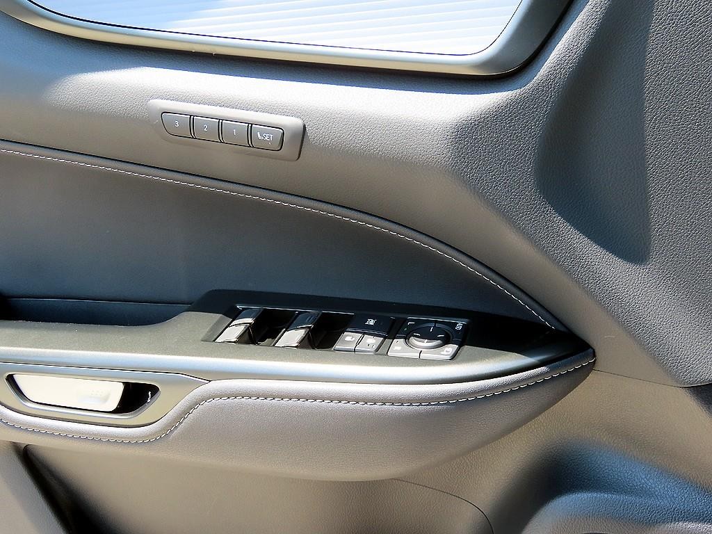 렉서스 NX NX 450h+ F 스포츠 이미지 12