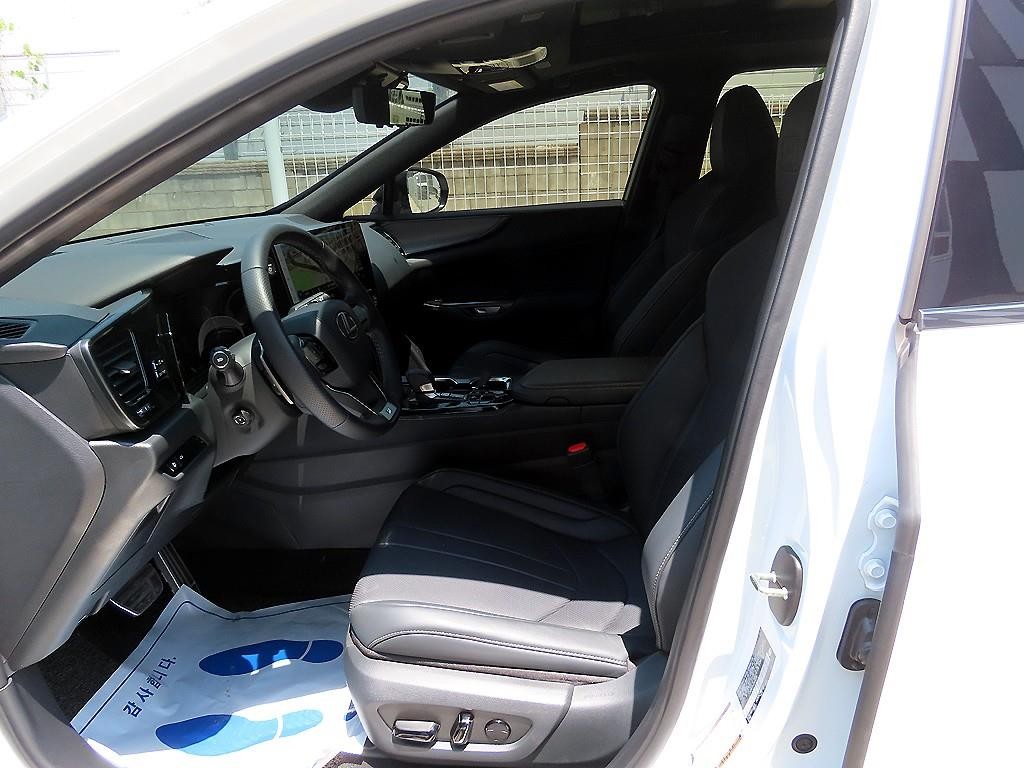 렉서스 NX NX 450h+ F 스포츠 이미지 5