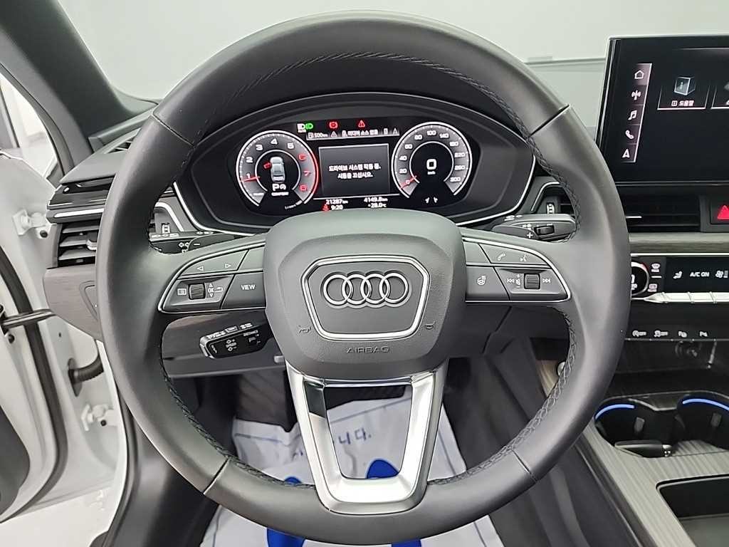 아우디 A4 A4 (B9) 40 TFSI 이미지 9