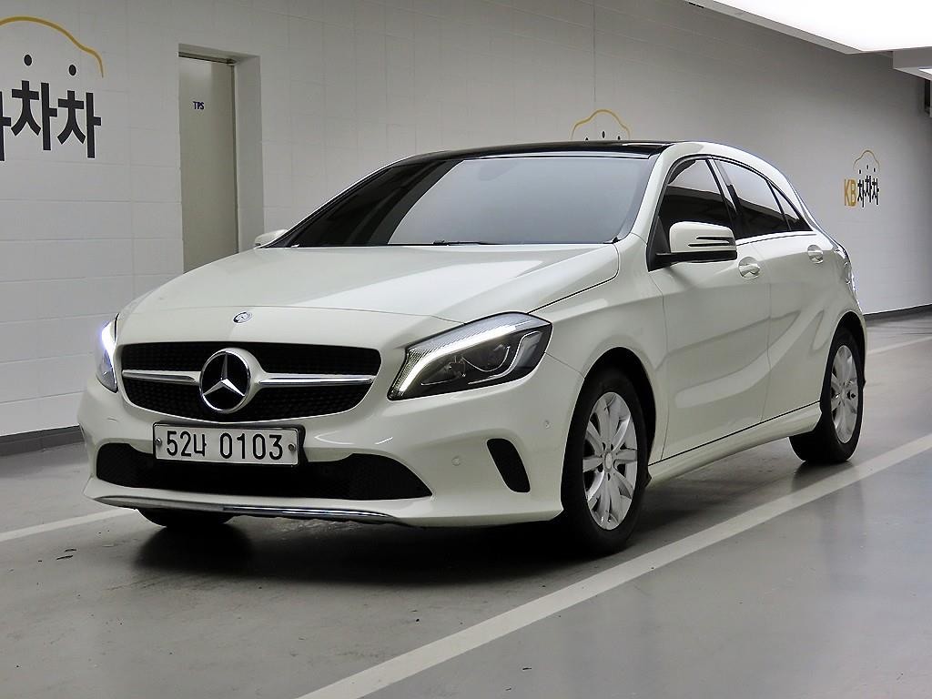 벤츠 A 클래스 A클래스 W176 A200 이미지 2