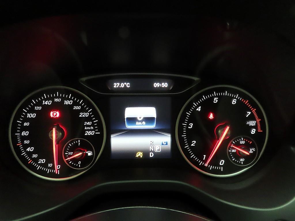 벤츠 A 클래스 A클래스 W176 A200 이미지 6