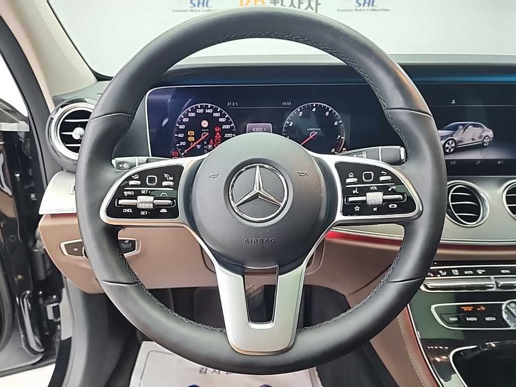 벤츠 E 클래스 E-클래스 W213 E300 4MATIC AMG LINE 이미지 10