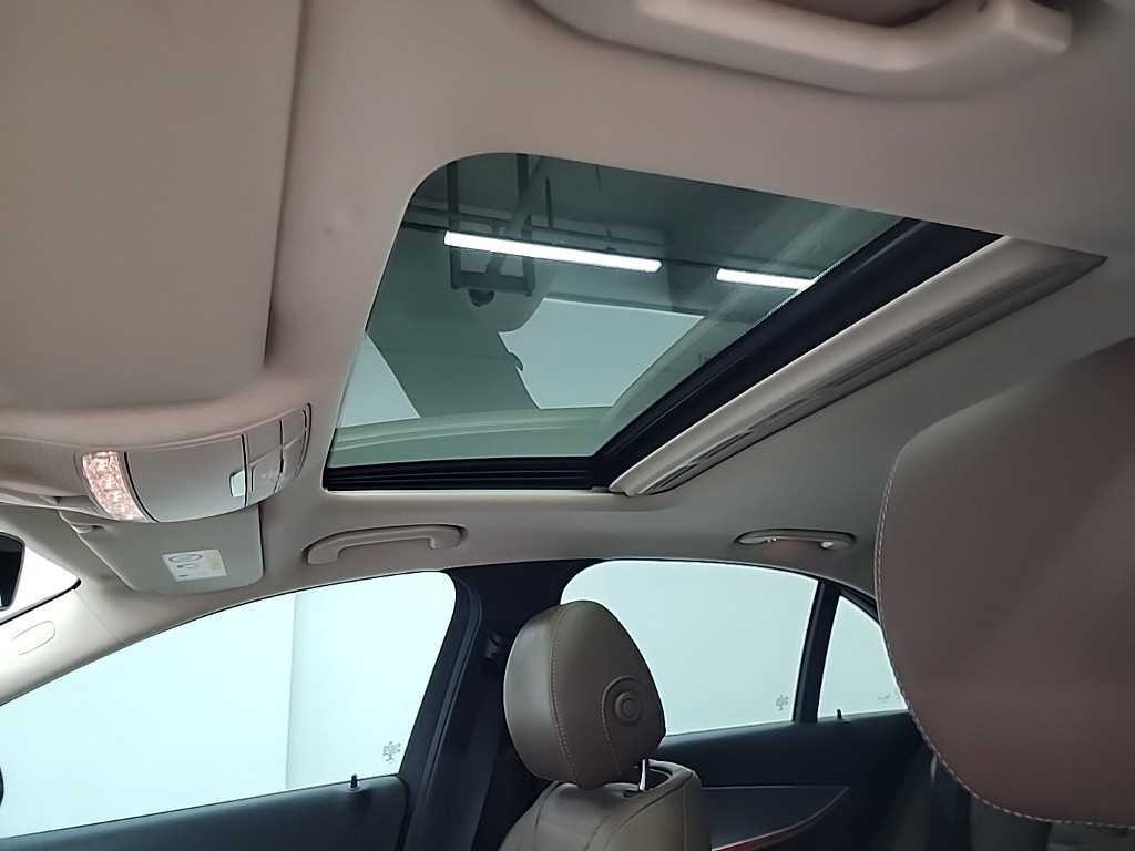 벤츠 E 클래스 E-클래스 W213 E300 4MATIC AMG LINE 이미지 16