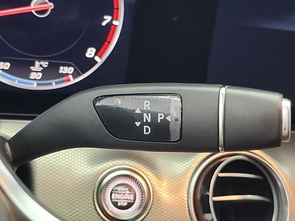 벤츠 E 클래스 E-클래스 W213 E300 4MATIC AMG LINE 이미지 9