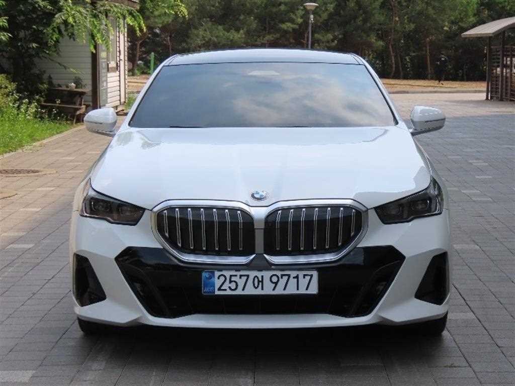 BMW 5시리즈 5시리즈 (G60) 523d 이미지 1
