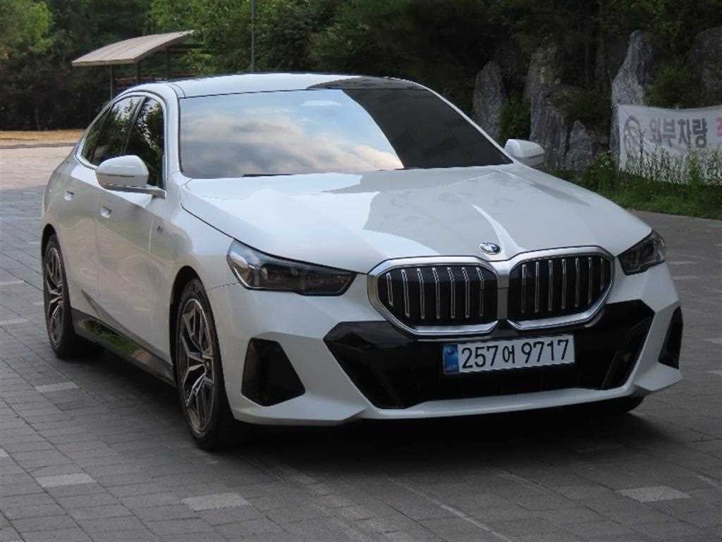 BMW 5시리즈 5시리즈 (G60) 523d 이미지 2