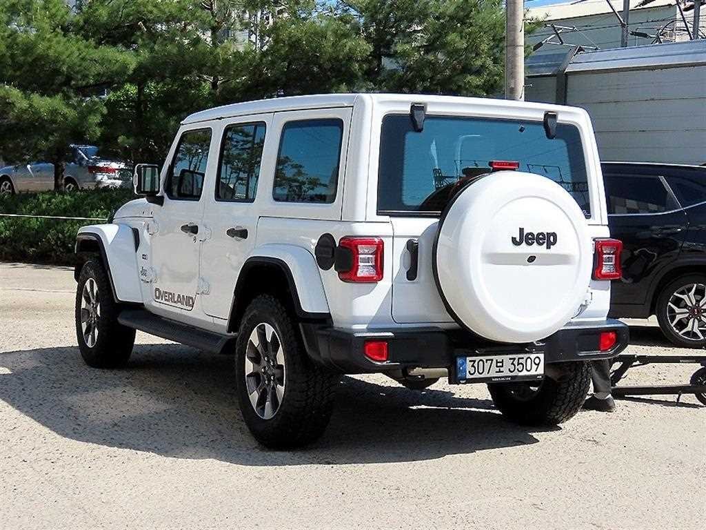 지프 랭글러 랭글러 (JL) 2.0 오버랜드 4도어 파워탑 이미지 3