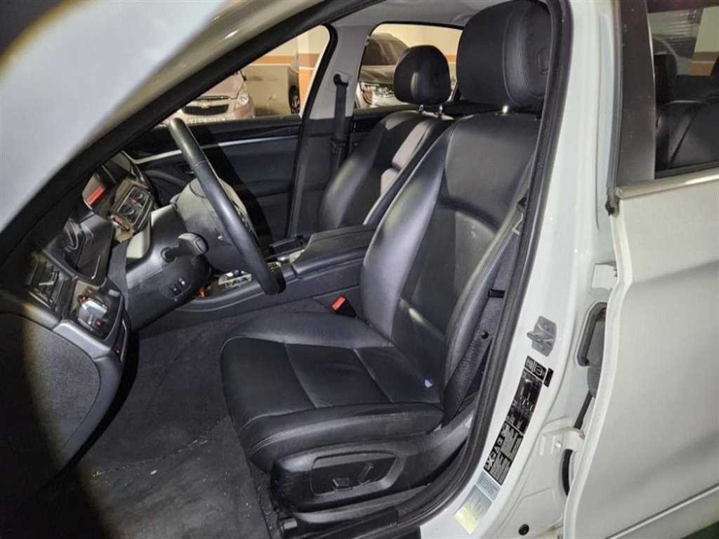 BMW 5시리즈 5시리즈 (F10) 520d xDrive 이미지 3