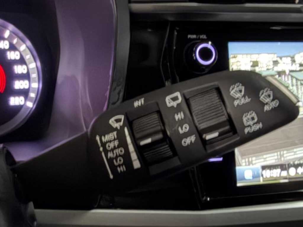 KG모빌리티(쌍용) 코란도 뷰티풀코란도 2WD 가솔린 1.5 C5 플러스 이미지 16