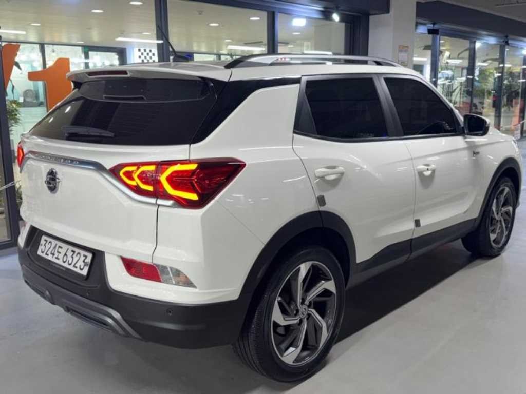 KG모빌리티(쌍용) 코란도 뷰티풀코란도 2WD 가솔린 1.5 C5 플러스 이미지 4