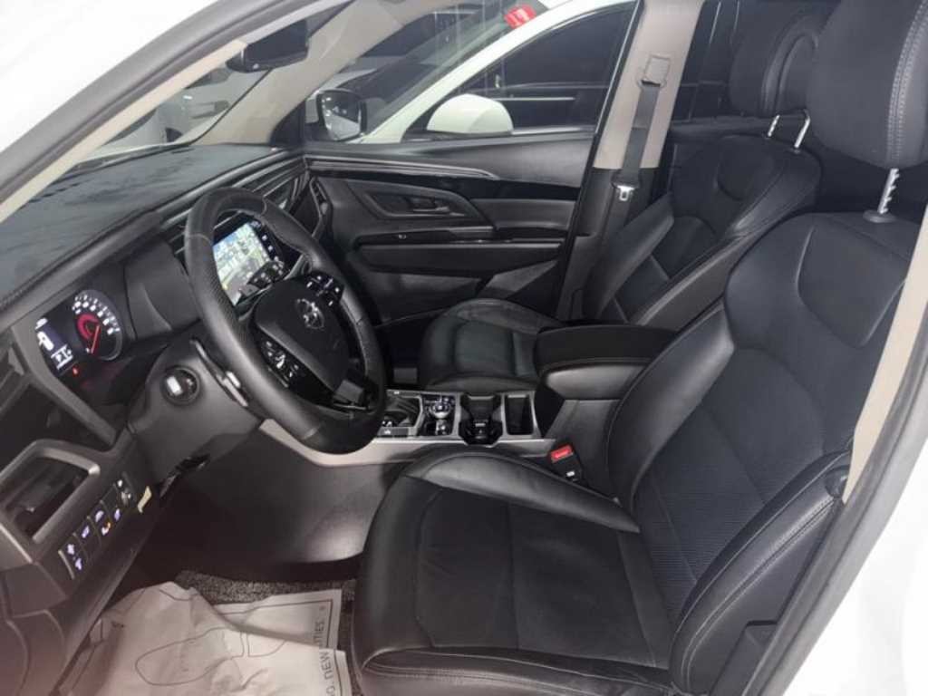 KG모빌리티(쌍용) 코란도 뷰티풀코란도 2WD 가솔린 1.5 C5 플러스 이미지 6