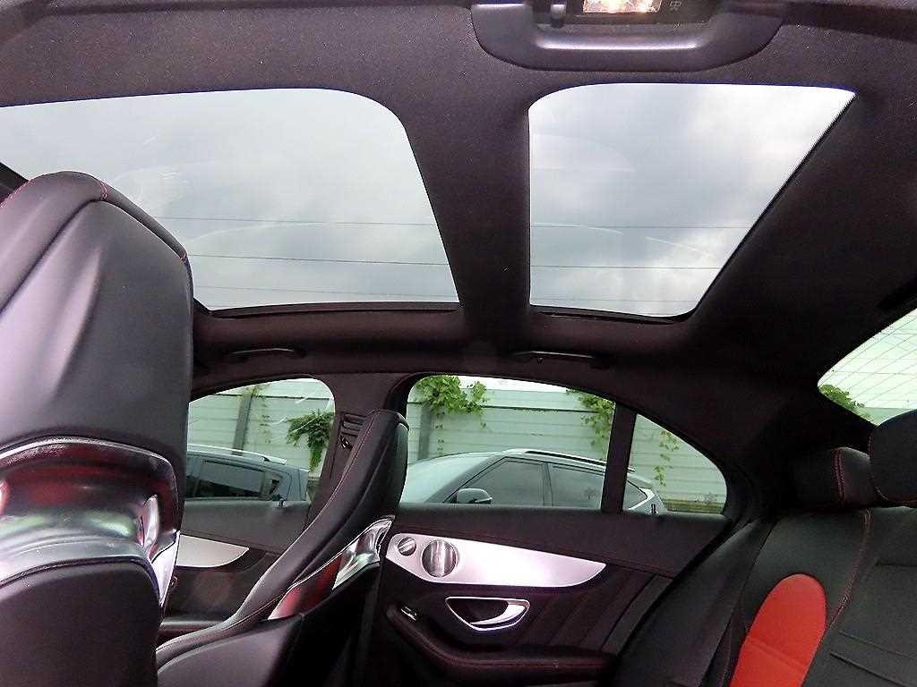 벤츠 C 클래스 C클래스 W205 C63 AMG 이미지 16