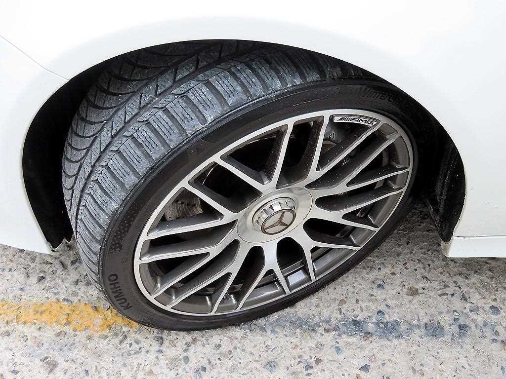 벤츠 C 클래스 C클래스 W205 C63 AMG 이미지 20