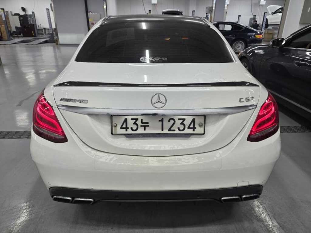 벤츠 C 클래스 C클래스 W205 C63 AMG 이미지 5