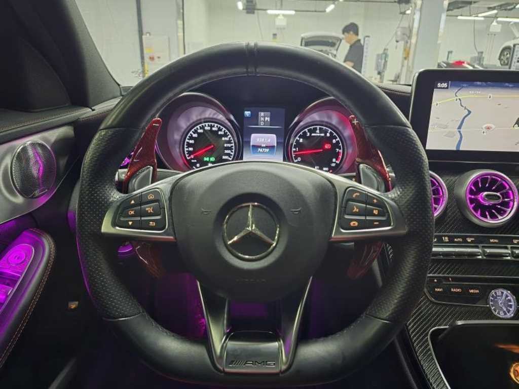 벤츠 C 클래스 C클래스 W205 C63 AMG 이미지 9